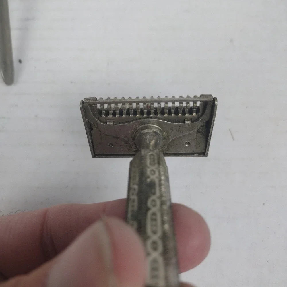 Vintage John Oster Model 105 Manual Hair Clippers Barber USA & 1920's Razor Set